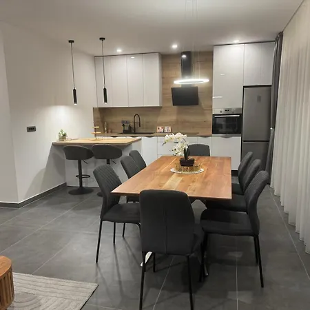 Appartamento Mia With Seaview In Omiš