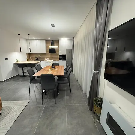 Mia With Seaview In Omiš