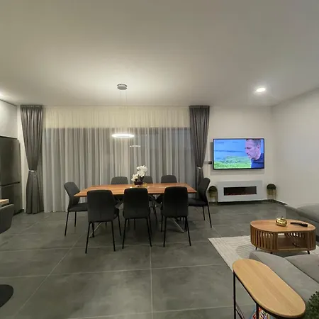 Appartamento Mia With Seaview In Omiš