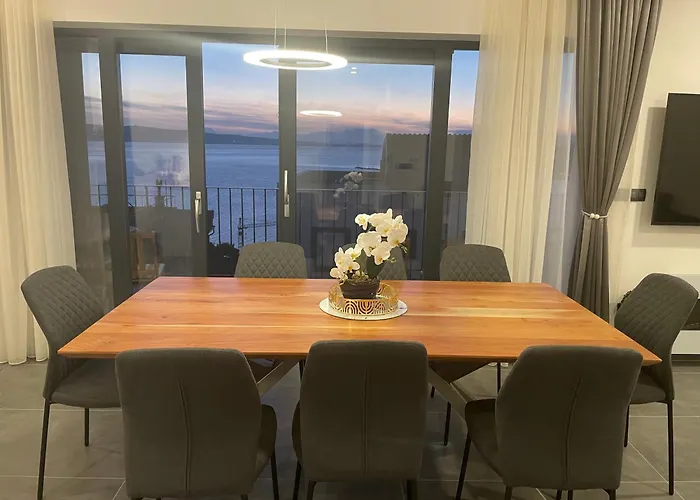 Mia With Seaview In Omiš