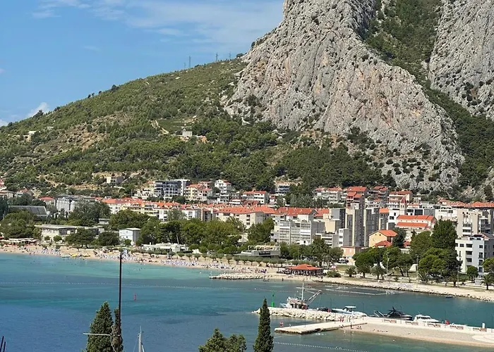 Appartamento Mia With Seaview In *